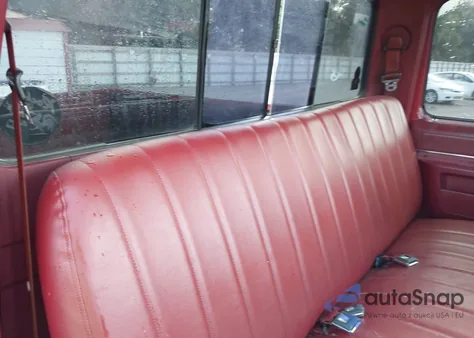 1990 Ford F150 из США, поврежденный, VIN 1FTEF14N7LLB16492